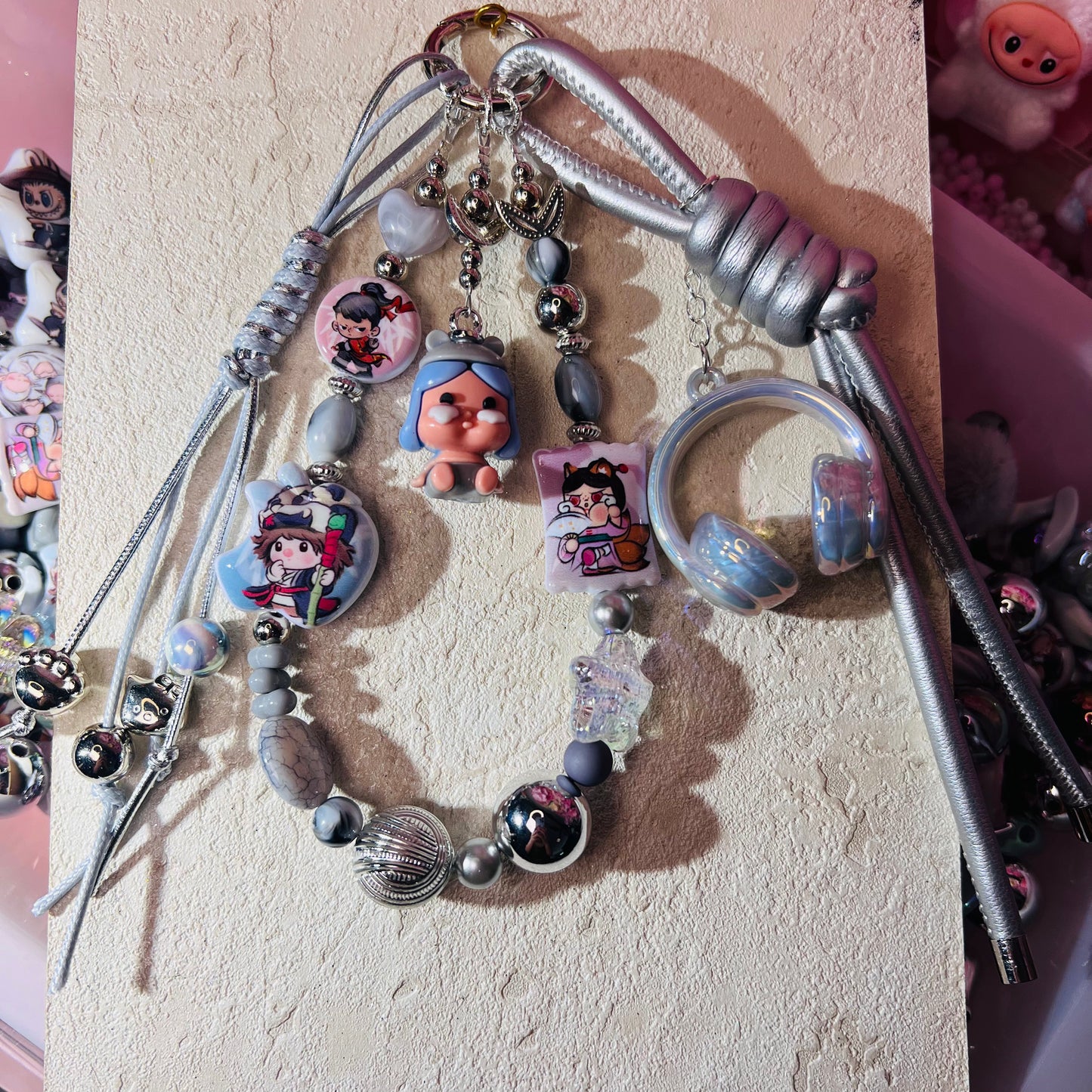 ビーズ掘り掘り〜変身侠客(へんしんきょうかく)