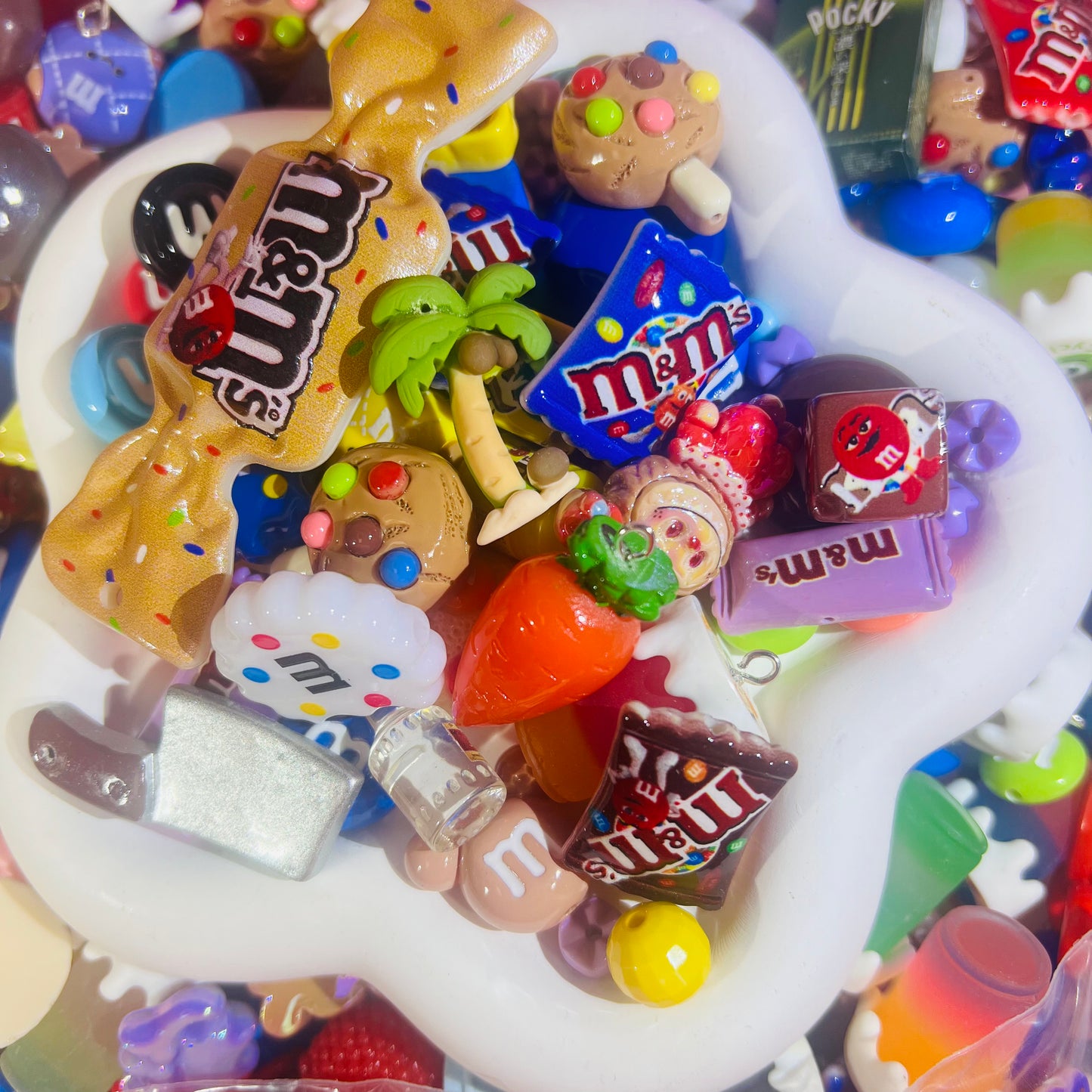 ビーズ掘り掘り〜エムアンドエムズ(M&M‘s)